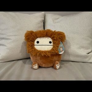 Squishmallows 8” Benny the Bigfoot